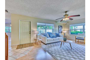 4604 Roxbury Court, Boynton Beach, FL 33436 - MLS#B26038478