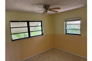 1421 Crest Drive, Lake Worth, FL 33461 - MLS#B26038495