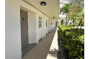 400 Federal Highway, Deerfield Beach, FL 33441 - MLS#B26038519