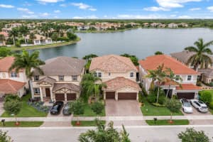 10151 Lake Vista Court, Parkland, FL 33076 - MLS#B26038583