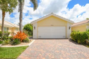 10653 Hartwick Drive, Port St Lucie, FL 34987 - MLS#B26038594