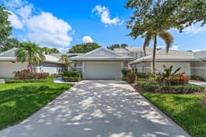 2387 Foxpoint Way, Palm City, FL 34990 - MLS#B26038636