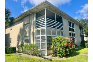 32 Lake Vista Trail, Port Saint Lucie, FL 34952 - MLS#B26038703