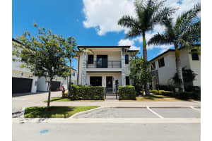 8288 44th Terrace, Doral, FL 33166 - MLS#B26038713