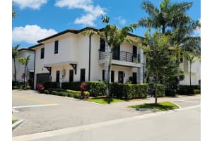 8288 44th Terrace, Doral, FL 33166 - MLS#B26038713