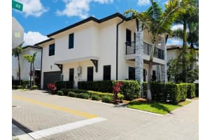 8288 44th Terrace, Doral, FL 33166 - MLS#B26038713