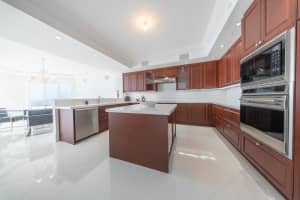 MLS# B26038741, Singer Island, Florida 33404