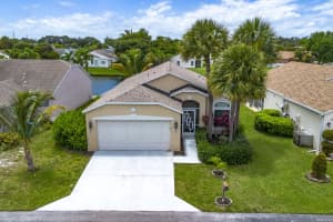 72 Paxford Lane, Boynton Beach, FL 33426 - MLS#B26038759