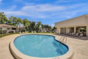 8634 Bridle Path Court, Davie, FL 33328 - MLS#B26038825
