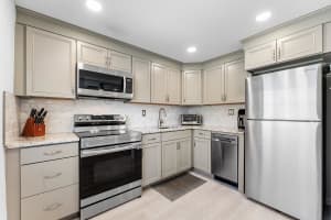 340 19th Street, Boca Raton, FL 33432 - MLS#B26038838