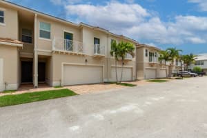 63 Dogwood Court, Royal Palm Beach, FL 33411 - MLS#B26038888