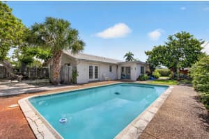 1370 27th Place, Boynton Beach, FL 33426 - MLS#B26038940