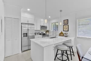 106 Club Drive, Palm Beach Gardens, FL 33418 - MLS#B26038994