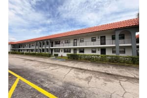 2021 Woolbright Road, Boynton Beach, FL 33426 - MLS#B26039048