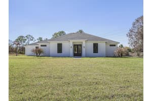 10631 Lighter Wood Lane, Fort Pierce, FL 34945 - MLS#B26039153