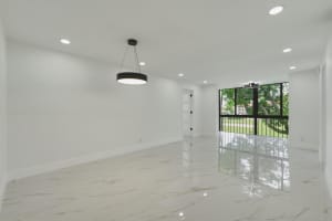 8970 Hollybrook Boulevard, Pembroke Pines, FL 33025 - MLS#B26039161