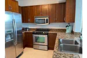 350 Federal Highway, Boynton Beach, FL 33435 - MLS#B26039171