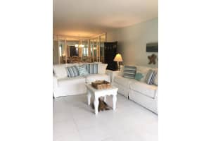 740 Ocean Avenue, Boynton Beach, FL 33435 - MLS#B26039206