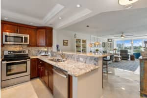 930 Dogwood Drive, Delray Beach, FL 33483 - MLS#B26039240