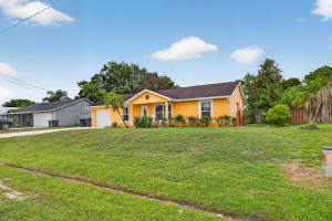 1314 Bellevue Avenue, Port Saint Lucie, FL 34953 - MLS#B26039247
