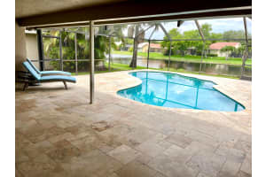 921 Lakewood Court, Weston, FL 33326 - MLS#B26039265