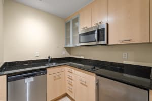 2670 Sunrise Boulevard, Fort Lauderdale, FL 33304 - MLS#B26039359