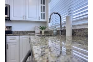 2016 Federal Highway, Boynton Beach, FL 33435 - MLS#B26039416