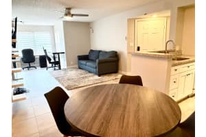 2900 University Drive, Davie, FL 33328 - MLS#B26039512