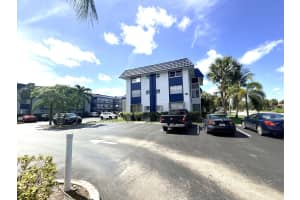 3050 Holiday Springs Boulevard, Margate, FL 33063 - MLS#B26039571