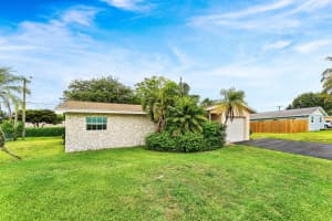 3150 Pinehurst Drive, Lake Worth, FL 33467 - MLS#B26039586
