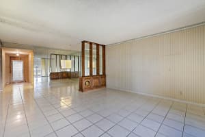 Building 108, 9201 Sunrise Lakes Blvd Apt 107, Sunrise, FL 33322, - MLS#B26039633