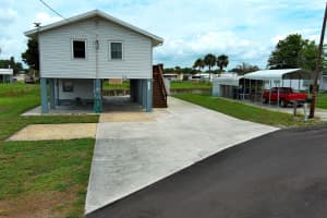 1065 Peach Lane, Okeechobee, FL 34974 - MLS#B26039653