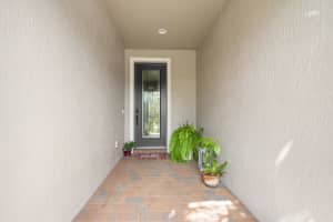 560 Monet Drive, Port Saint Lucie, FL 34984 - MLS#B26039666