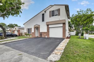 730 Cumberland Terrace, Davie, FL 33325, - MLS#B26039711