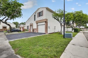 730 Cumberland Terrace, Davie, FL 33325, - MLS#B26039711