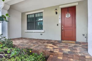 11613 SW 13th Ct, Pembroke Pines, FL 33025, - MLS#B26039724