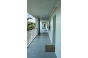 802 Cypress Grove Lane, Pompano Beach, FL 33069 - MLS#B26039741