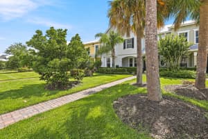 10487 West Park Avenue, Port Saint Lucie, FL 34987 - MLS#B26039755