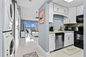 5530 Lakeside Drive, Margate, FL 33063 - MLS#B26039795