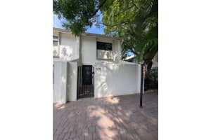 575 7th Avenue, Fort Lauderdale, FL 33301 - MLS#B26039850