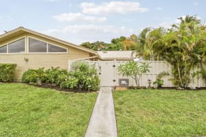5469 Eagle Lake Drive, Palm Beach Gardens, FL 33418 - MLS#B26039874