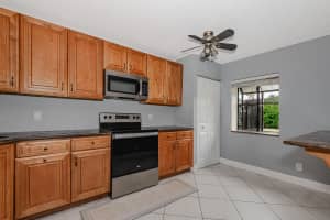 161 Meadows Drive, Boynton Beach, FL 33436 - MLS#B26039877