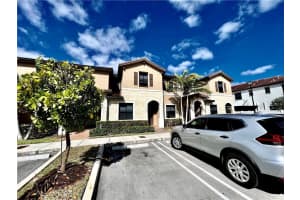 10490 33rd Way, Hialeah, FL 33018 - MLS#B26039919