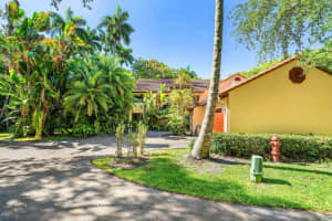 16 Via Lago, Boynton Beach, FL 33435, Boynton Beach, FL 33435 - MLS#B26040029