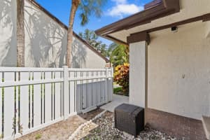 3306 Carambola Cir Circle, Coconut Creek, FL 33066 - MLS#B26040090