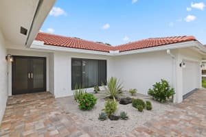 20195 Back 9 Drive, Boca Raton, FL 33498 - MLS#B26040095