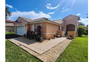 120 189th Avenue, Pembroke Pines, FL 33029 - MLS#B26040148