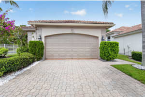 11585 Green Golf Lane, Boynton Beach, FL 33437 - MLS#B26040180
