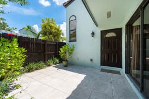 22300 Pineapple Walk Drive, Boca Raton, FL 33433 - MLS#B26040199