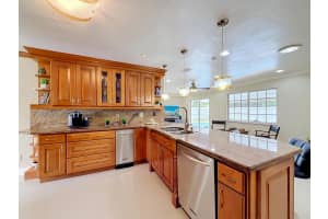 851 E Plantation Cir, Plantation, FL 33324, - MLS#B26040201